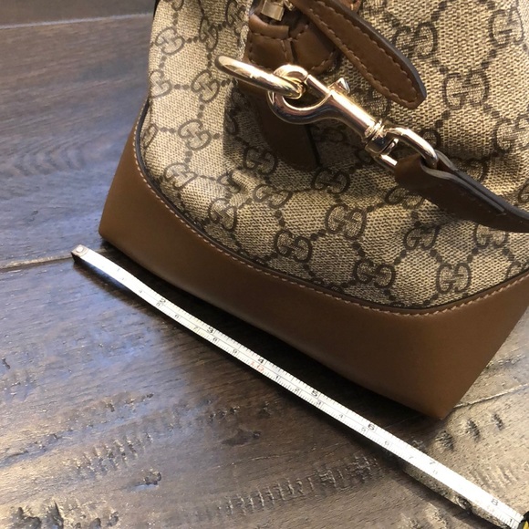 Brand New Gucci Monogram Tote with Beige Leather - Picture 15 of 16